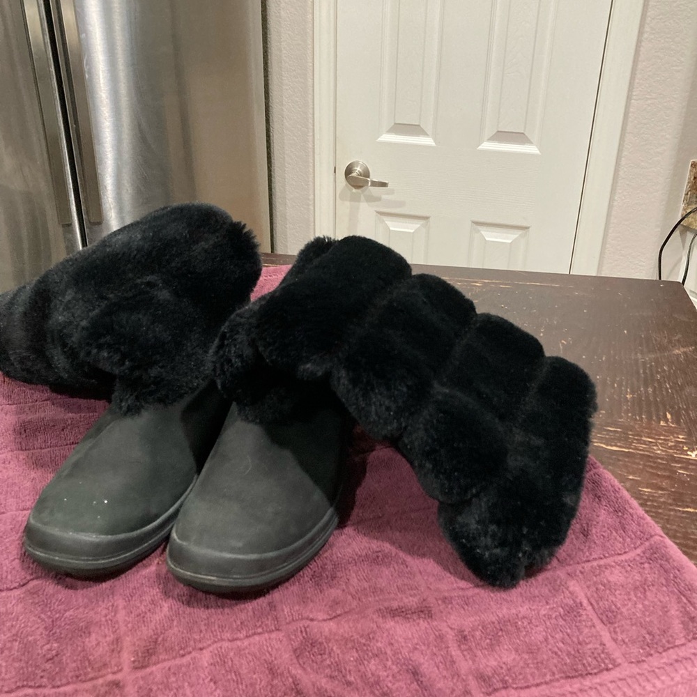 Timberland Black Winter Boots with Fur Trim